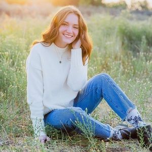 Meet your Posher, Hallie